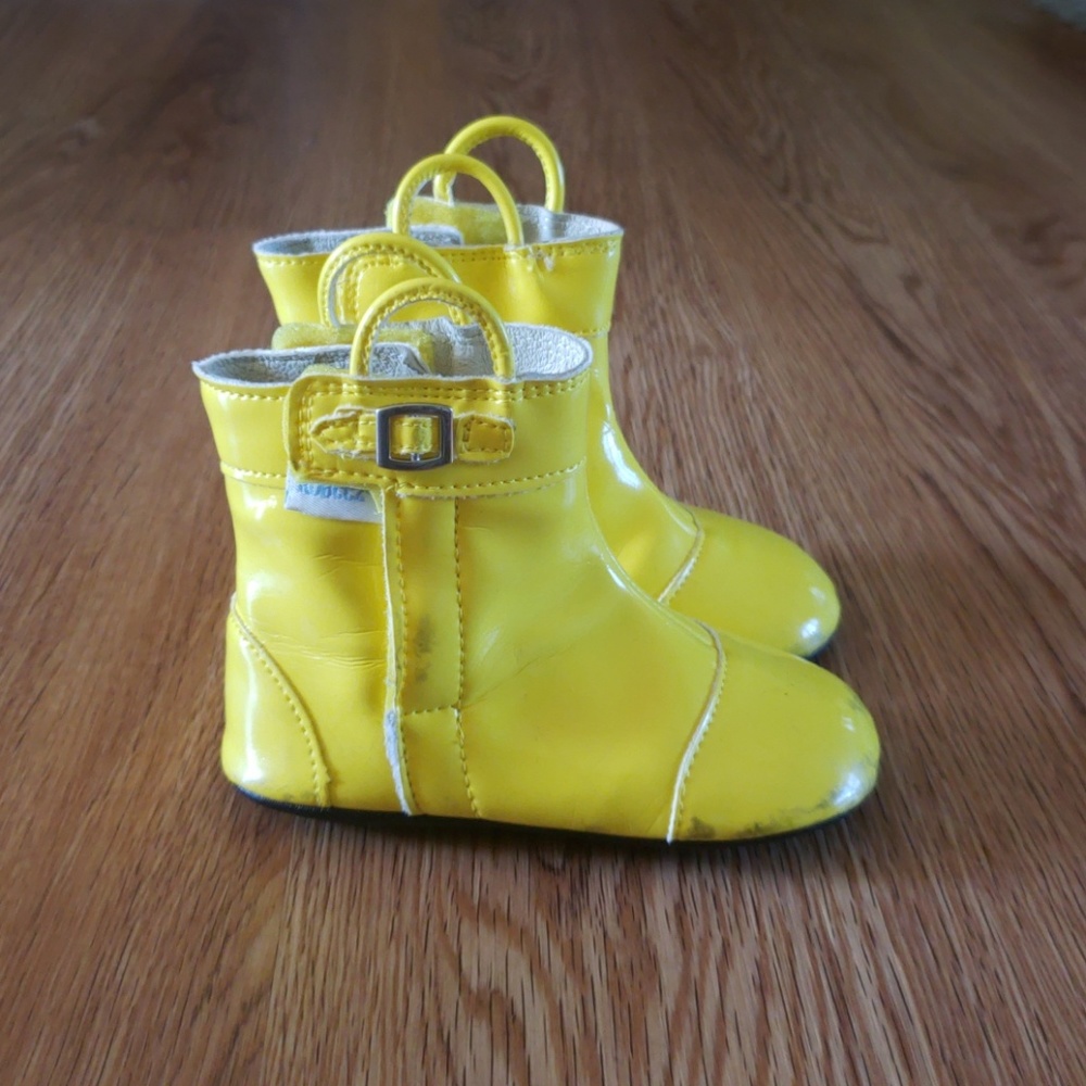 Robeez Yellow Rainboots